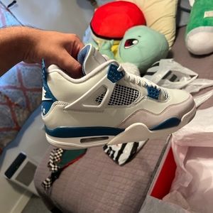 Meet your Posher, Alvin